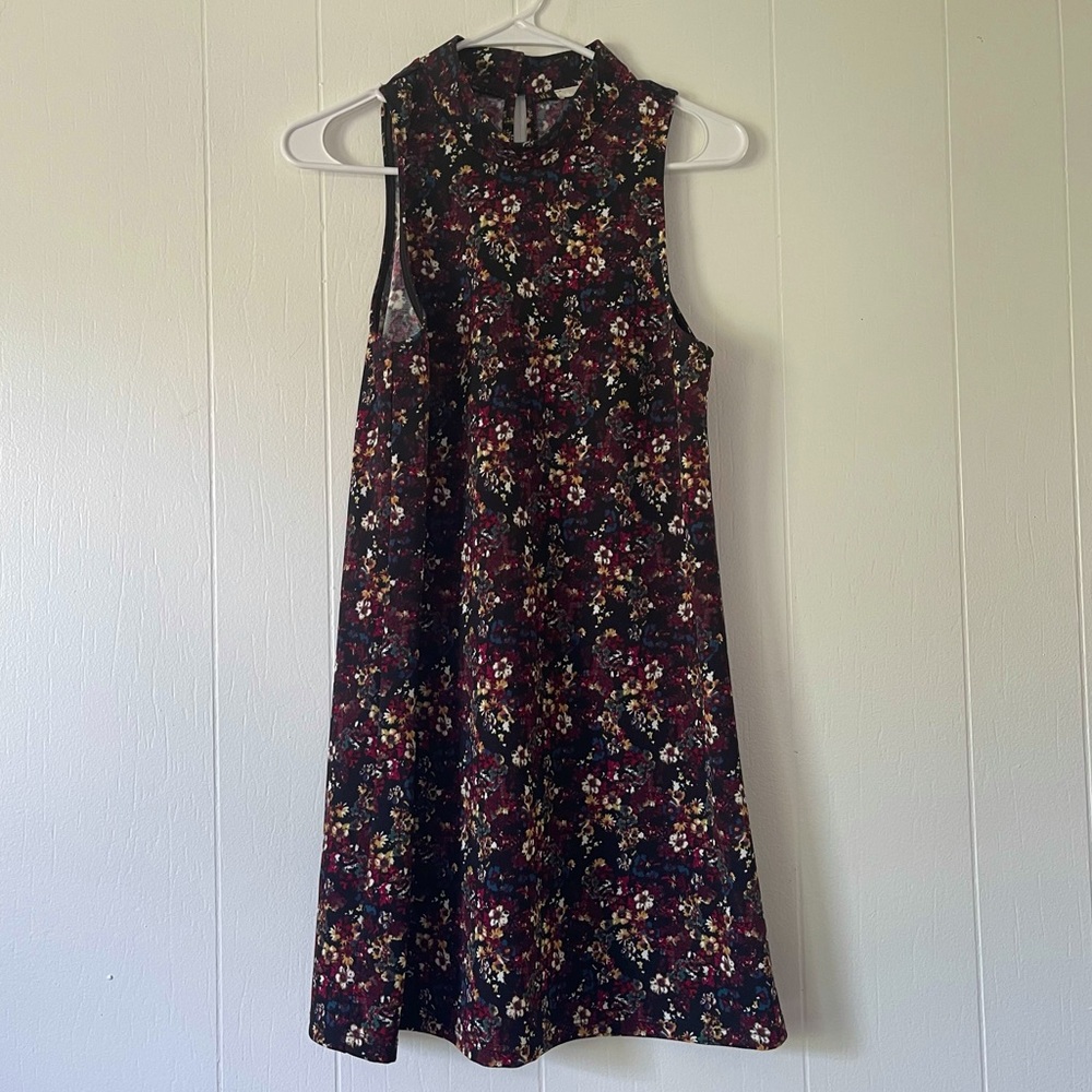 Lush Casual Floral Dress Size Small